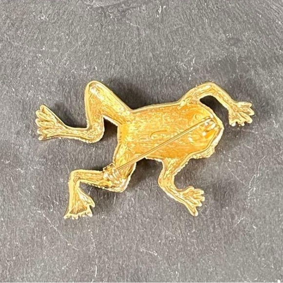 Vintage Christian Dior Signed Textured Gold Plated Jumping Frog Pin/ Brooch - Picture 3 of 6